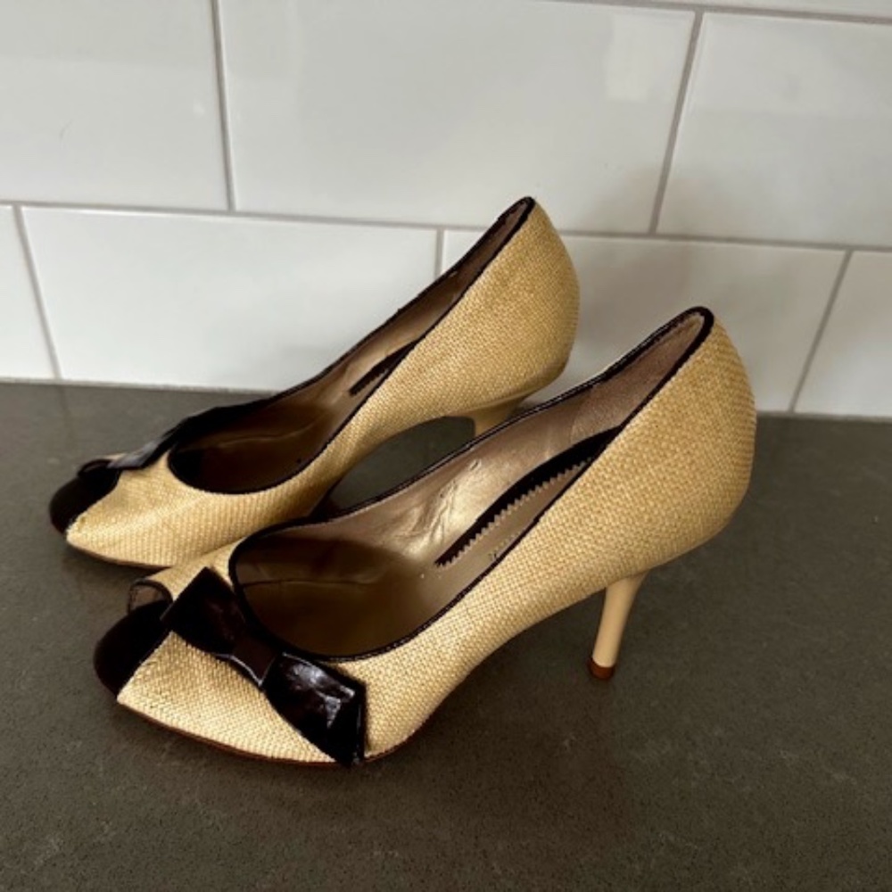 Via Spiga Women's 3.5" Tan Heels-Worn only a few times